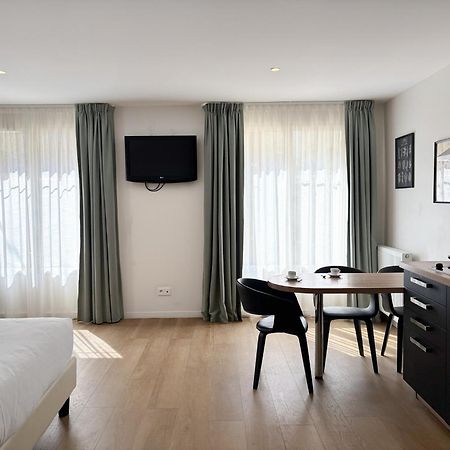 Les Maisons D'Eugene Appart'Hotel - Centre Historique Онфльор Екстериор снимка